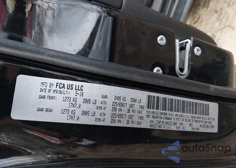 2019 Jeep Cherokee Latitude Plus 4X4 z USA, uszkodzony, nr VIN 1C4PJMLNXKD213947